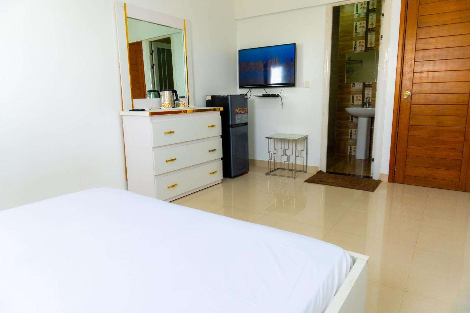 Chambres Meublees Avenue Cheikh Anta Diop Dakar Exteriér fotografie