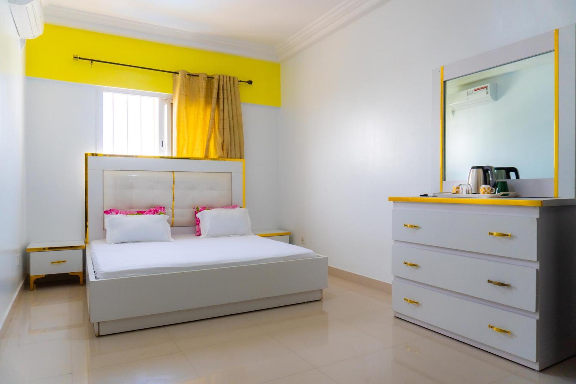 Chambres Meublees Avenue Cheikh Anta Diop Dakar Exteriér fotografie
